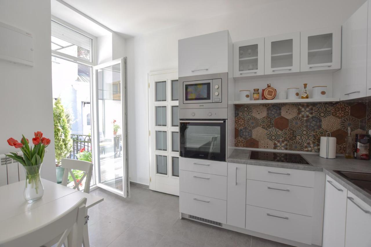 בלגרד Crown Apartment - Your Most Comfortable Stay מראה חיצוני תמונה